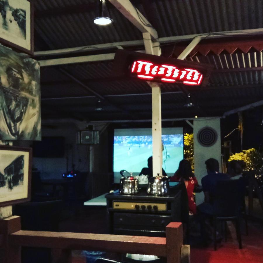 Marina Bay Resort & Restaurant Kampung Genting Exterior foto